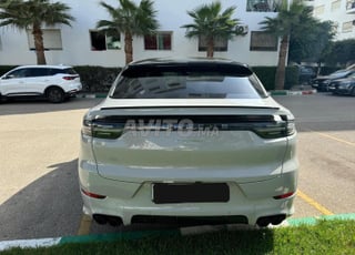 Porsche Cayenne Hybride Automatique 2021 à Tanger
