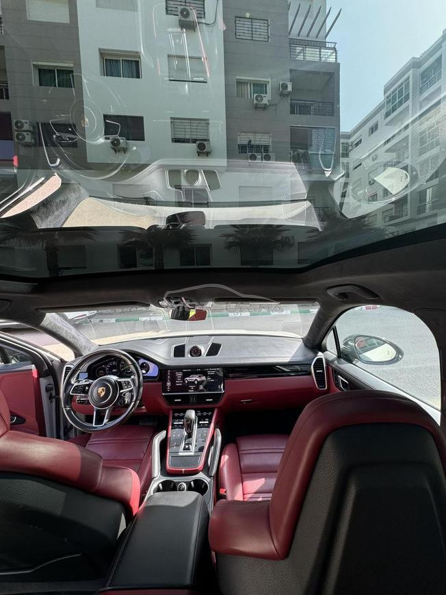 Porsche Cayenne Hybride Automatique 2021 à Tanger
