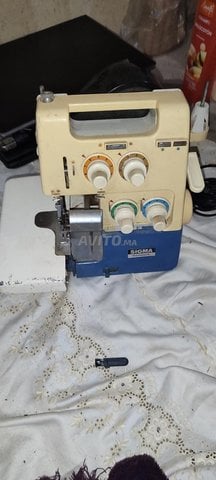 الة الخياطة overlock