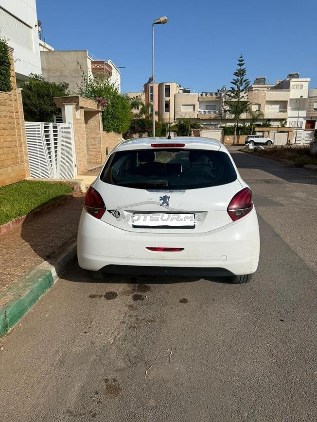 Peugeot 208 Diesel Manuelle 2016 à Temara