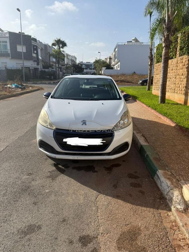 Peugeot 208 Diesel Manuelle 2016 à Temara