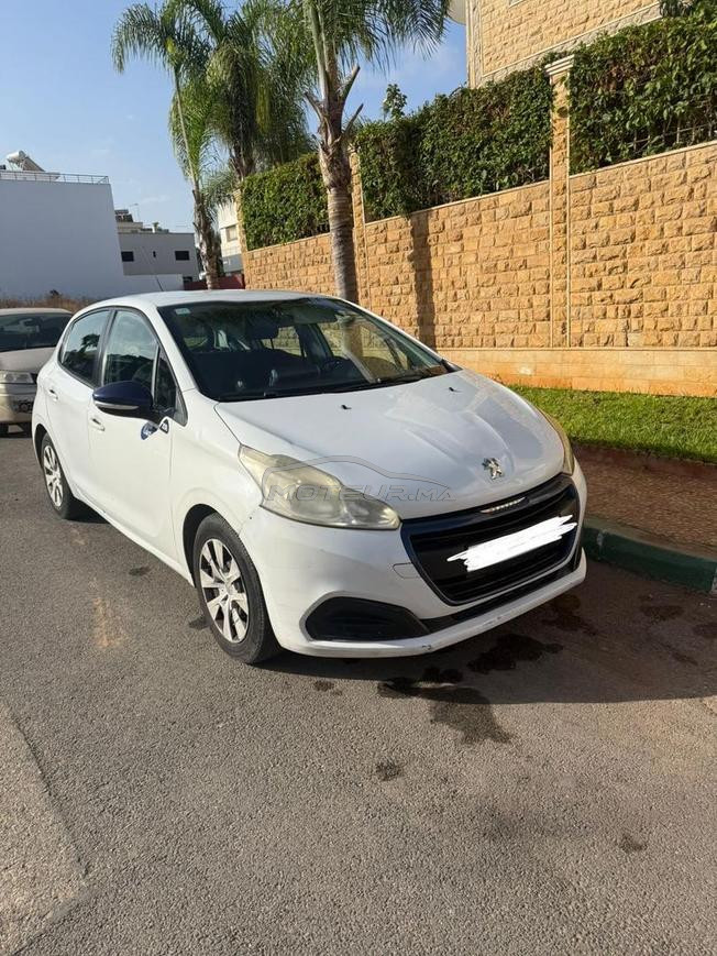 Peugeot 208 Diesel Manuelle 2016 à Temara