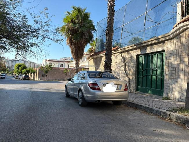 Mercedes-Benz C220