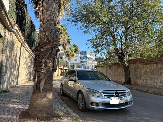 Mercedes-Benz C220