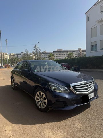Mercedes E220 