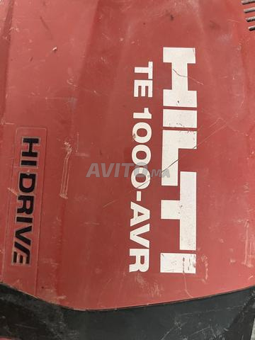 un marteau-piqueur Hilti TE 1000-AVR - 2