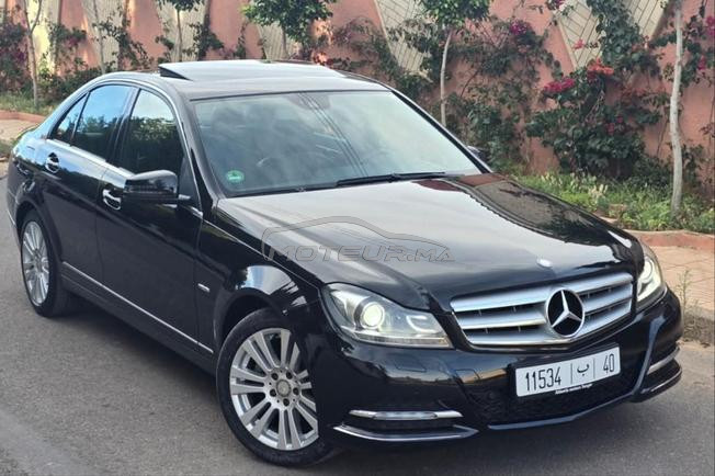 Mercedes-Benz 220 Diesel Automatique 2011 à Oujda