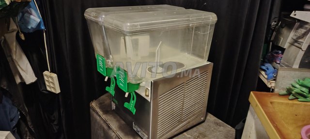 Machine distributeur à jus refregerée italy