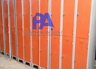 Vestiaire 2 portes monobloc \ armoire casier dispo