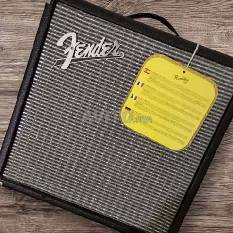 Guitare basse Samick Greg Bennett et ampli Fender 