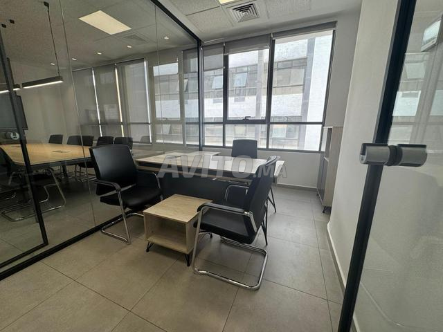 Plateau de bureaux prêt à l’emploi à Casanearshore