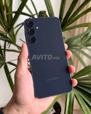 SAMSUNG A55 NEUUF  Quel jour d'utilisation