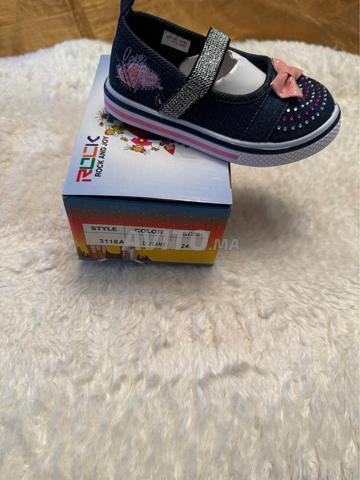 Lot de chaussures enfant 72 piece taille 29-24  - 2