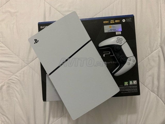 ps5 slim avec 650 jeux premium FC 25 GTA 5