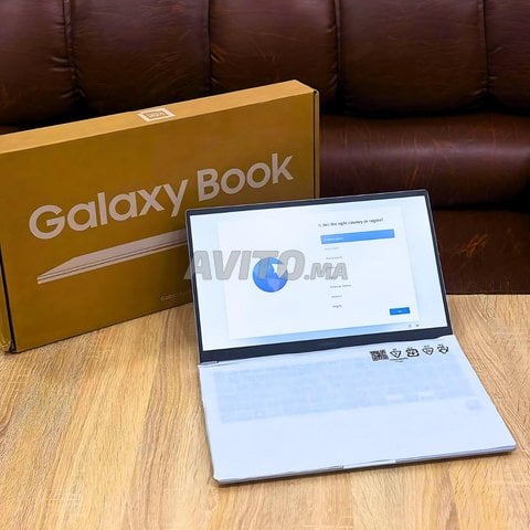 SAMSUNG BOOK 4 NEUF Intel Core i5-12GEN 16/512GB