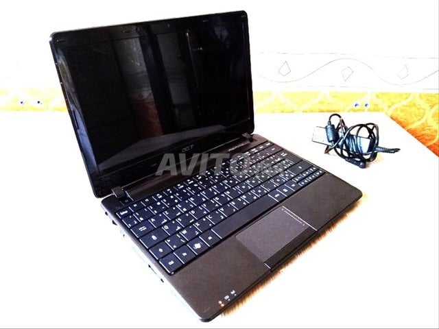 Pc Acer slim wndows10 12pouce 320/4Go exelent etat