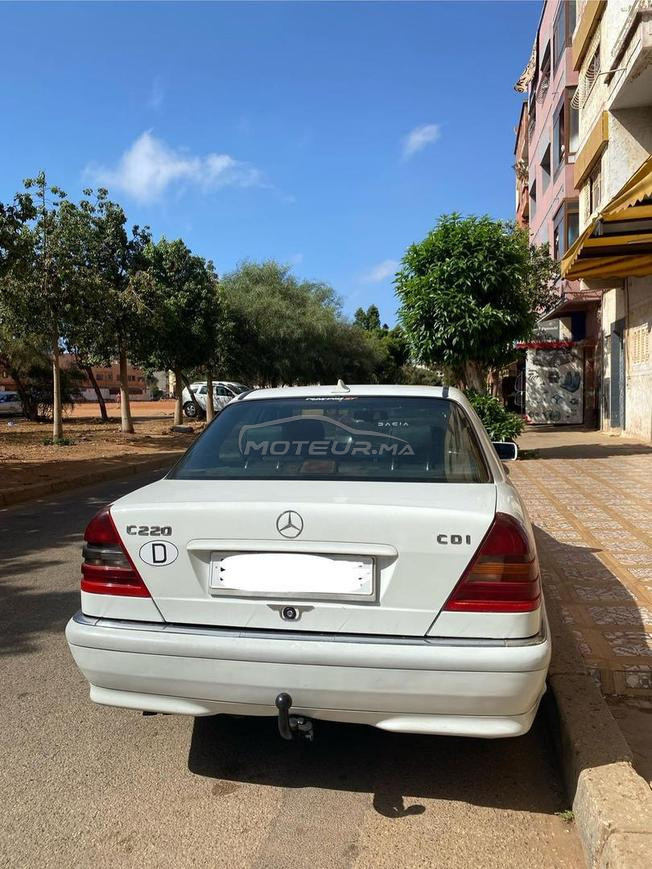 Mercedes-Benz Classe C Diesel Manuelle 1996 à Salé