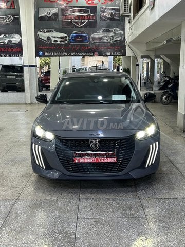 Peugeot 208 Diesel Manuelle 2024 à Fès