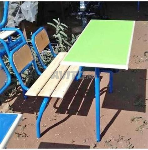 chaise écritoires / ISO table scolaire pupitre 