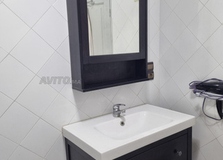 Meuble de salle de bain 