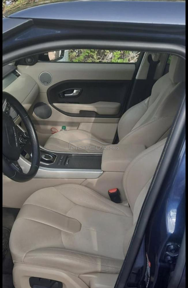 Range Rover évoque 