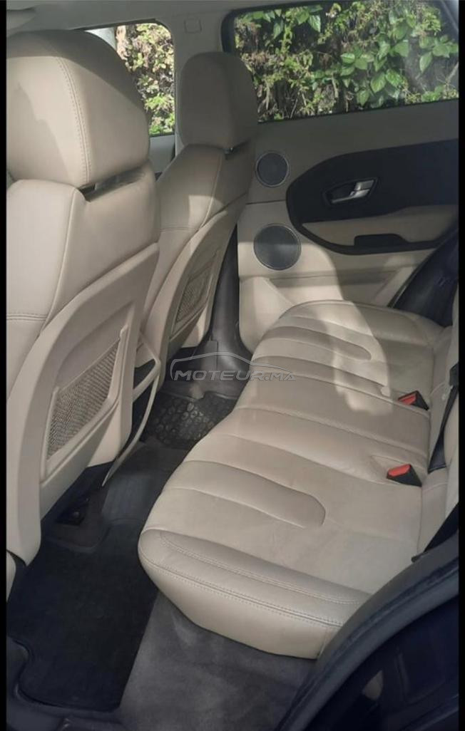 Range Rover évoque 