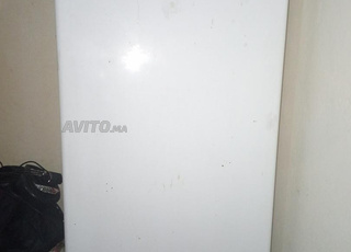 تلاجة مستعملة بحالة جيدة 