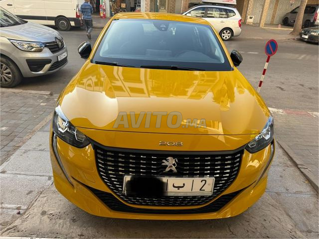 Peugeot 208 Diesel Manuelle 2022 à Salé - 2