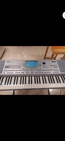KORG PA 80.