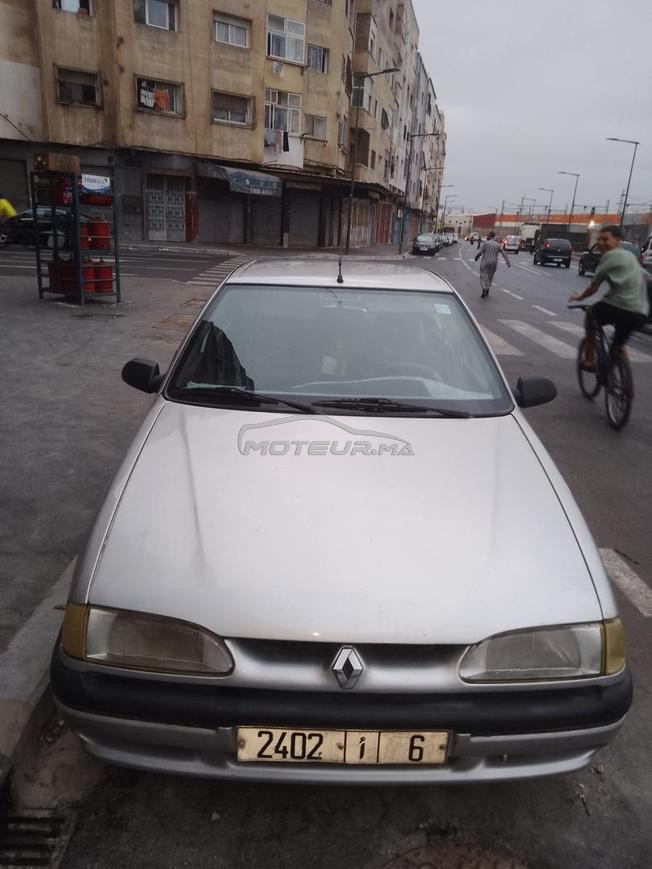 Renault 19
