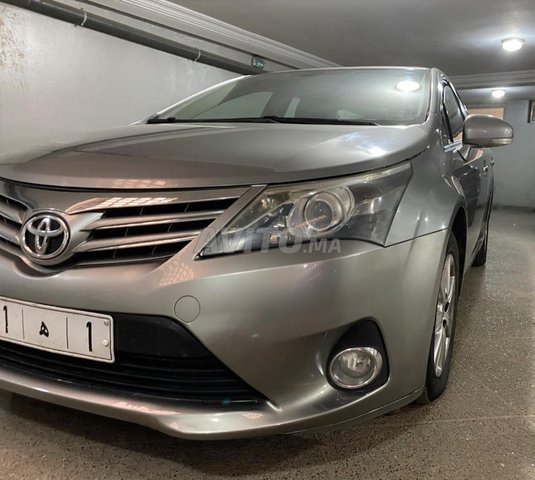 تويوتا أفينسيس ديزل يدوية 2014 في الرباط