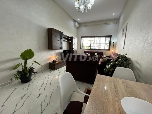 À louer studio RDC de 60m à Roche Noires - image 4