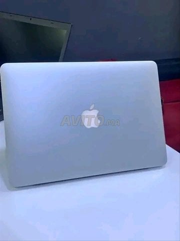 MacBook Pro i5 Ram 8 Disc SSDD batterie 5h 