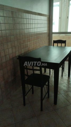 Table en bois massif 