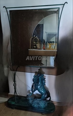 Décor cheval avec grand miroir à vendre 