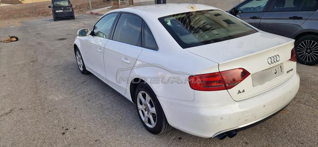 Audi A4 modèle 2011 8 cheveux 
