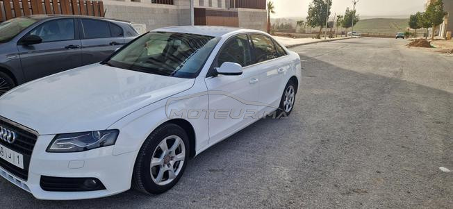 Audi A4 modèle 2011 8 cheveux 