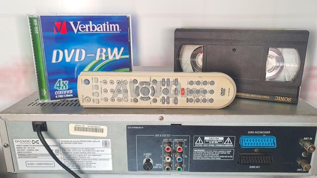 Video cassette VHS/DVD