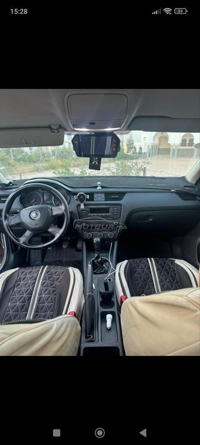 سيارة في حالة جيدة