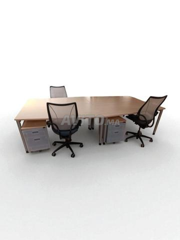 Plateau bureau droit ou salle réunion 12 pers