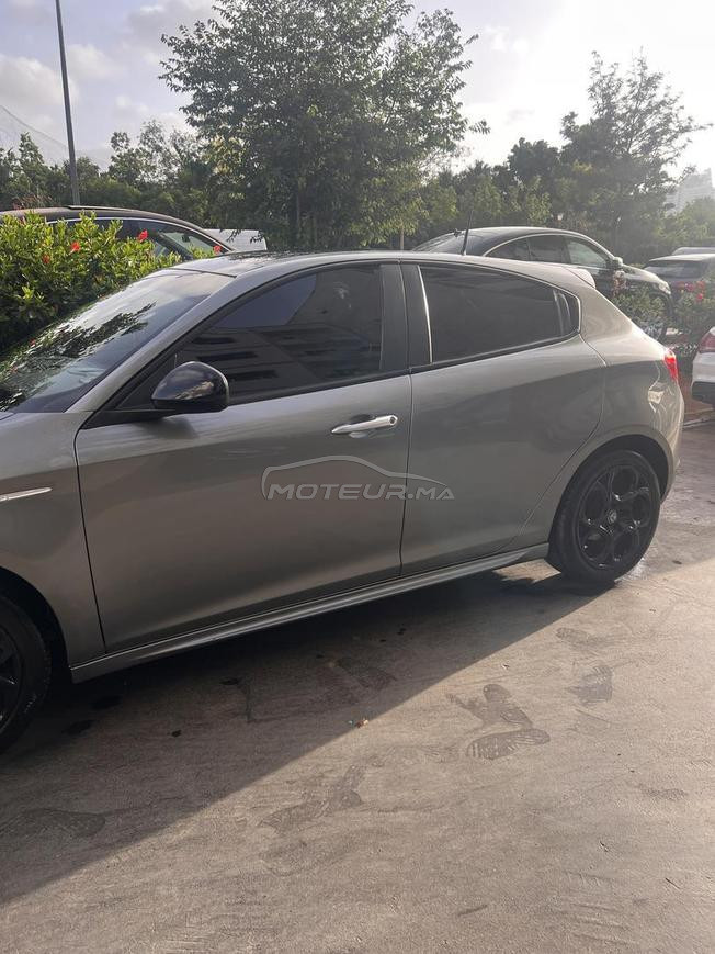 Alfa romeo Giulietta 1.6 pour les intéressés 