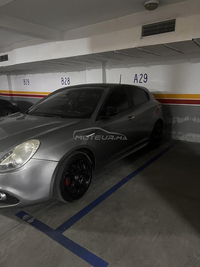 Alfa romeo Giulietta 1.6 pour les intéressés 