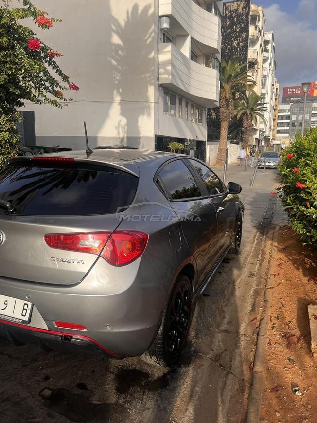 Alfa romeo Giulietta 1.6 pour les intéressés 