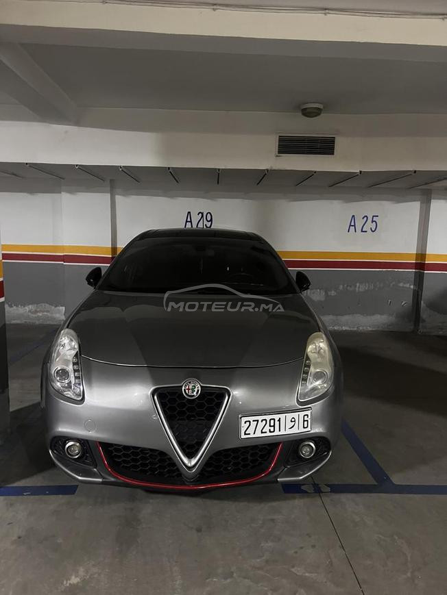 Alfa romeo Giulietta 1.6 pour les intéressés 