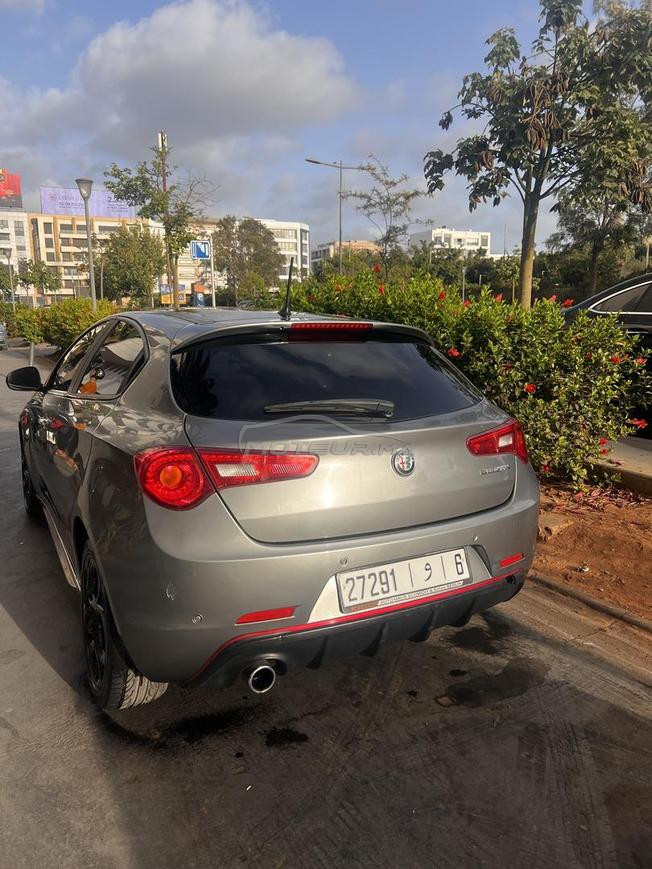 Alfa romeo Giulietta 1.6 pour les intéressés 