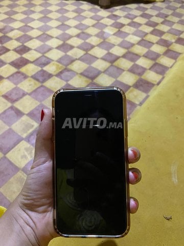 iphone xr l’état 85 tele jdid 3mro thel 