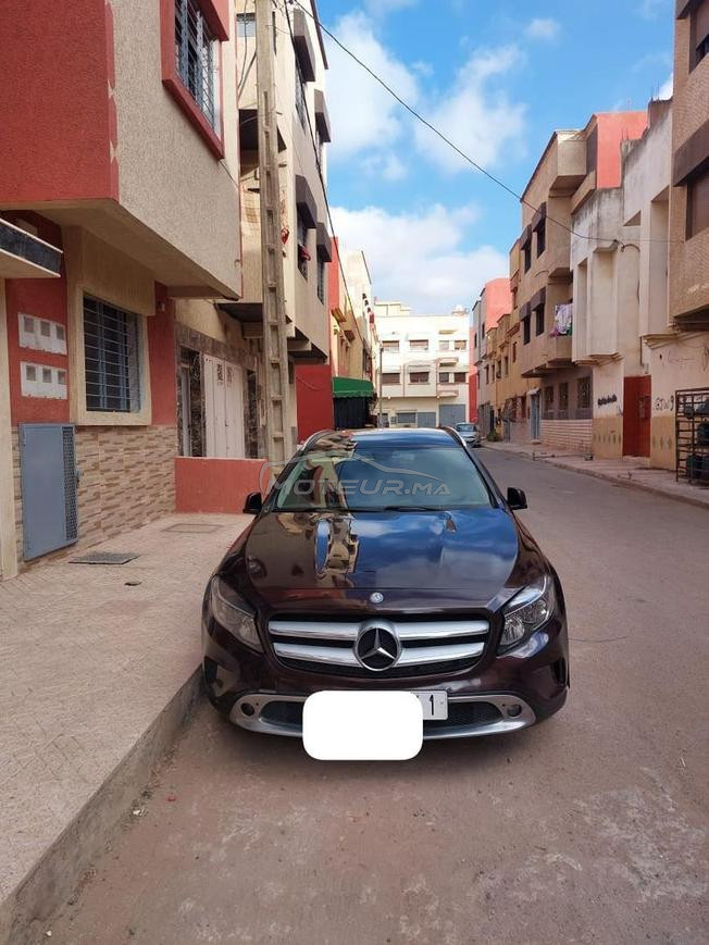 Mercedes-Benz GLA 200