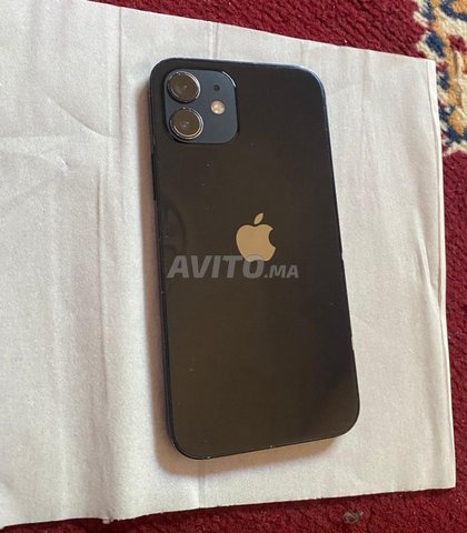 iPhone 12 normal 64 batterie 96 