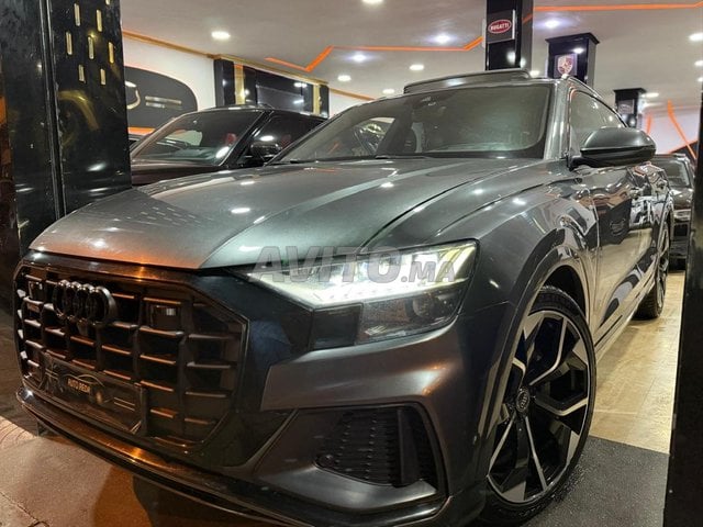 Audi Q8 S-LINE