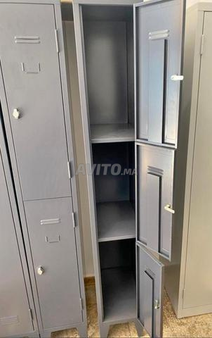 Vestiaire 4 portes \armoire casier vestiaire dispo